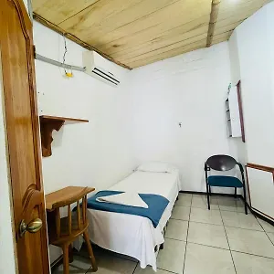 Pensión Darwin, Puerto Ayora (Galapagos Islands)